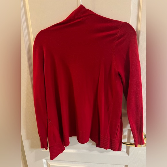Red cardigan - Size large - Picture 2 of 2